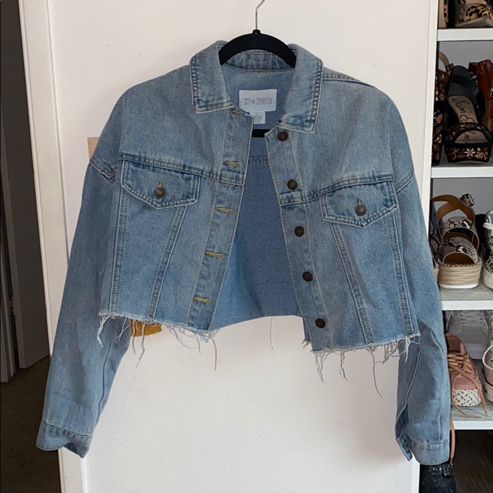 Tilly’s Cropped Denim Jacket